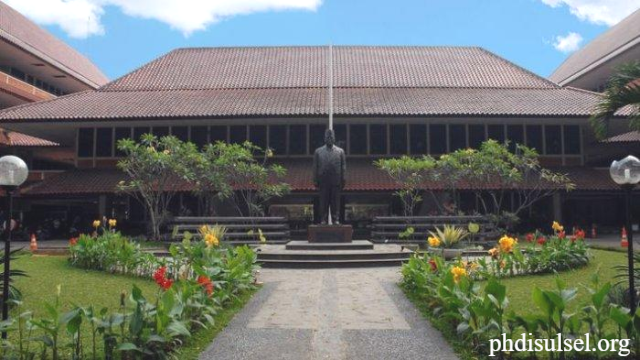 Keuntungan Kuliah di Fakultas Hukum Universitas Indonesia